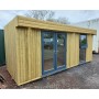 14 m² fitted container with solid wood cladding